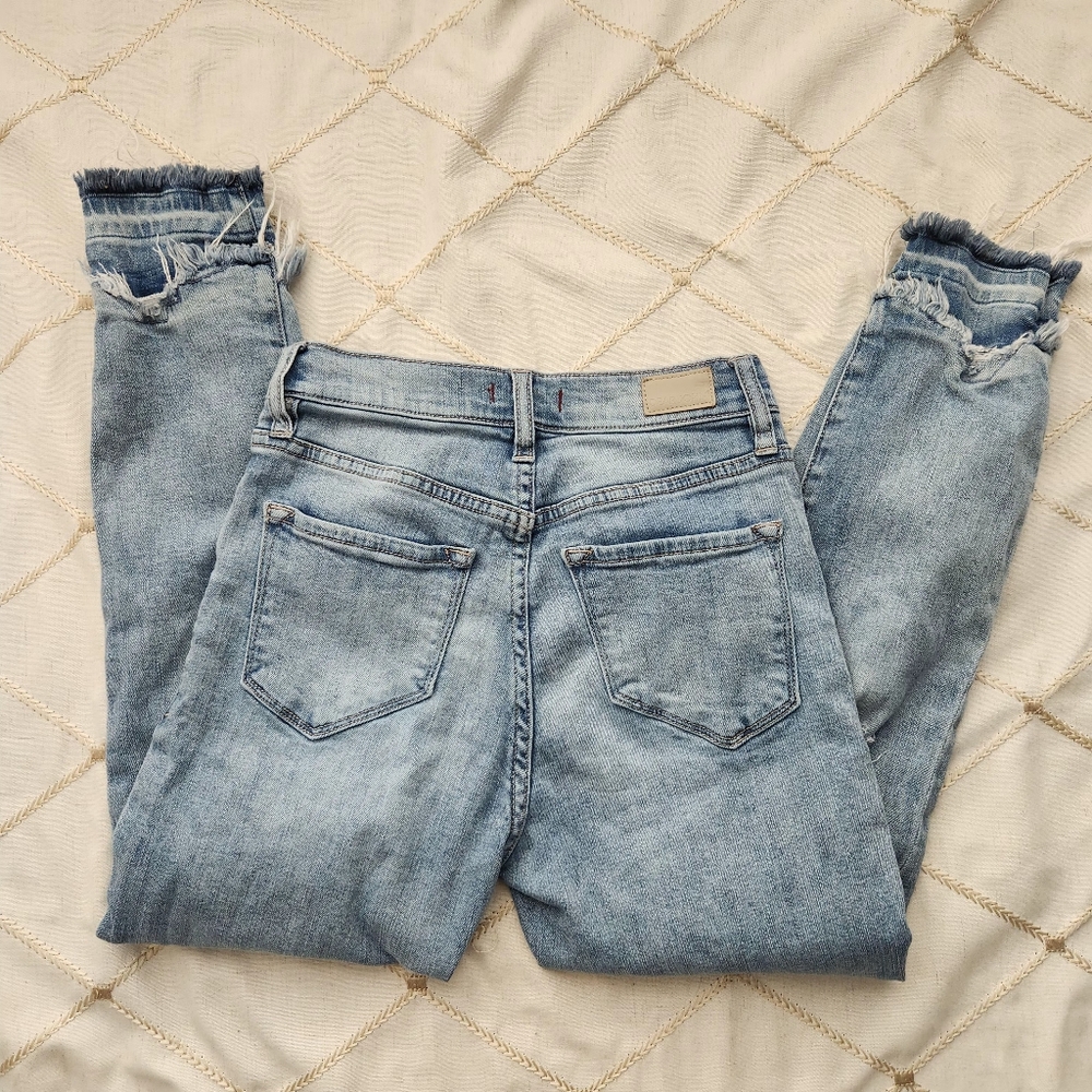 Dear John Sky Blue Ankle Jeans with Distressed Hem‎ Sz 25